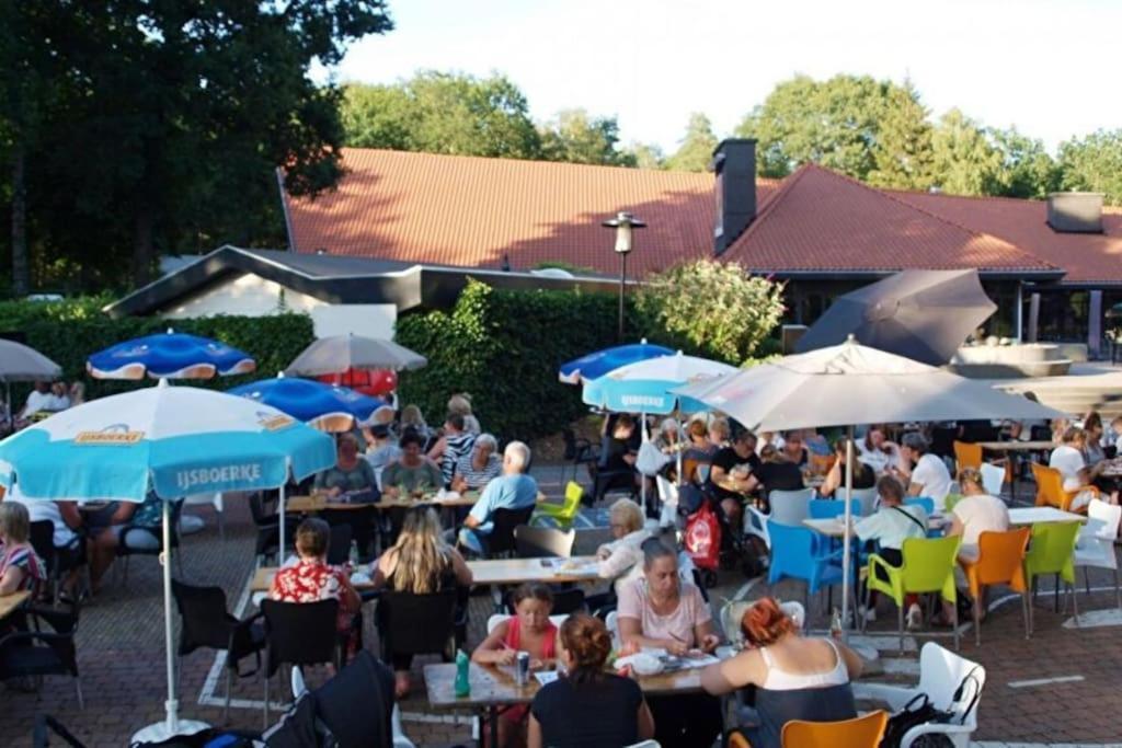 Te Huur: Leuke 4-Persoons Stacaravan Op Top Locatie! โฮนเดอร์โล ภายนอก รูปภาพ